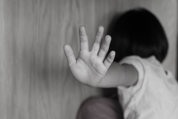10 வயது சிறுமியை வன்கொடுமை செய்த சித்தப்பா ; காட்டிக்கொடுத்த முறைப்பாட்டு பெட்டி