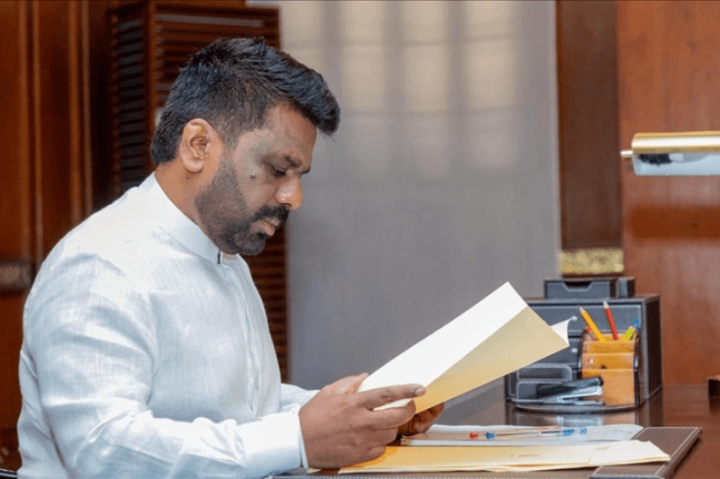 'நிறைவேற்று அதிகார ஜனாதிபதி முறையை ஒழிப்பது உடனடி முன்னுரிமையல்ல' என்கிறது அரசாங்கம்!