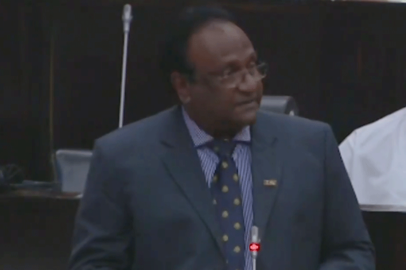 மாகாணசபைகள் மூலமாகவோ அல்லது அரசமைப்பின் மூலமாகவோ நாட்டை யாரிடமும் கையளிக்கப்போவதில்லை! சரத்வீரசேகர