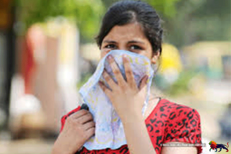 கைக்குட்டையிலும் கொரோனா வரலாம்!