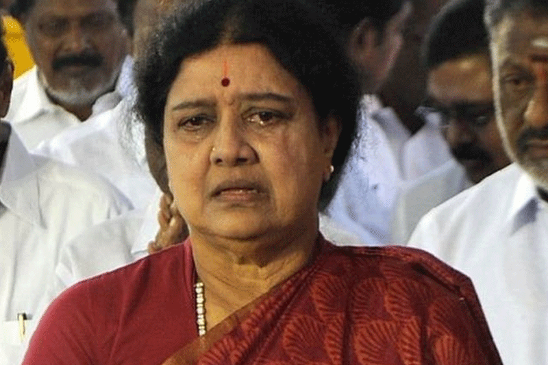 4 ஆண்டு சிறைவாசம் முடிந்தது சசிகலா விடுதலையானார்!
