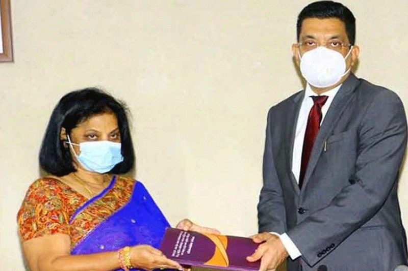 சண்டித்தனமாக நடந்து கொண்ட லொஹானைப்பற்றி விசாரிக்க நீதியரசரான குசலா சரோஜினி!
