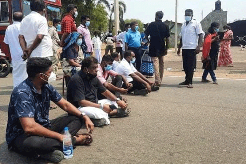 52ஆவது படையணியின் தலைமையகம் அமைப்பதற்காக யாழ் மக்களின் காணி சுவீகரிப்பிற்கு மக்கள் எதிர்ப்பு!