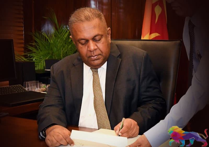 மங்களவின் லமி பேனா!