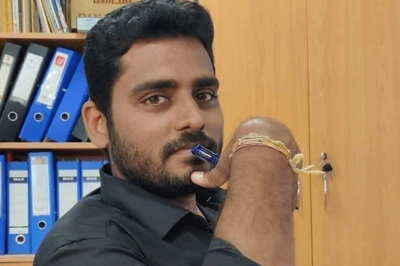 முகப்புத்தக தொடர்பு ; யாழ். ஊடகவியலாளரிடம் ரி.ஐ.டி விசாரணை!