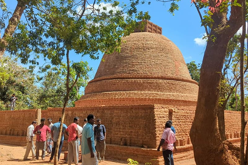 நீதிமன்ற கட்டளையை மீறி குருந்தூர்மலையில் நிர்மாணிக்கப்பட்ட விஹாரை