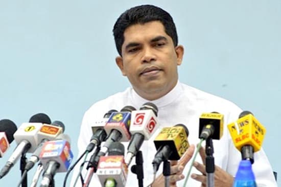'சமஷ்டி தீர்வைக் கேட்காதீர்கள்; ஒருபோதும் நிறைவேற்றவே முடியாது'