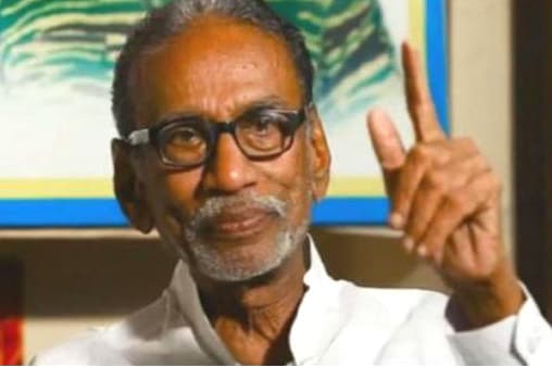 'விடுதலைப் புலிகள் தலைவர் பிரபாகரன் நலமுடன் இருக்கிறார்'