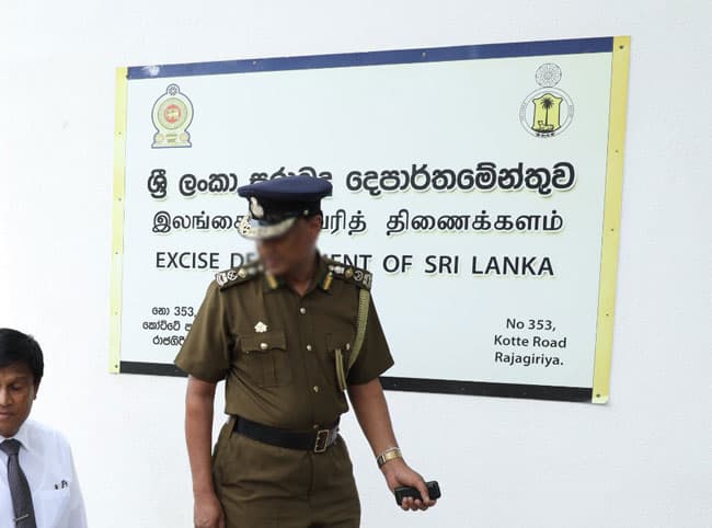 போலி ஸ்டிக்கர்களுடன் கூடிய மதுபானப் போத்தல்களை கண்டுபிடிக்க புதிய செயலி