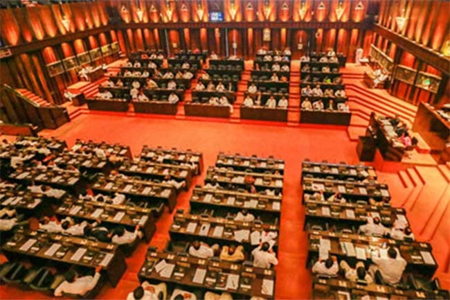 ஆளுங்கட்சியின் நம்பிக்கையில்லாப் பிரேரணைக்கு எதிர்க்கட்சி எதிர்ப்பு