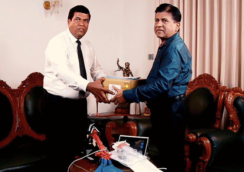 வலஸ்முல்ல வைத்தியசாலைக்கு நீதியமைச்சரினால் மருத்துவ உபகரணங்கள் வழங்கல்