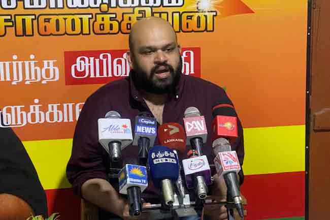 மக்களை பொருளாதார நெருக்கடியில் தள்ளுகின்றனர்