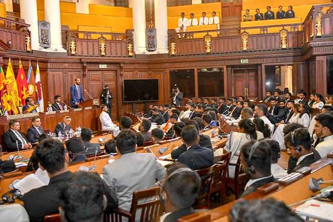 ஐந்தாவது இளைஞர் பாராளுமன்றத்தின் மூன்றாவதுஅமர்வு