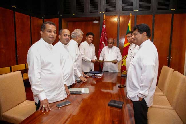 மக்களால் தாங்க முடியாத வகையில் மின் கட்டண அதிகரிப்பு!