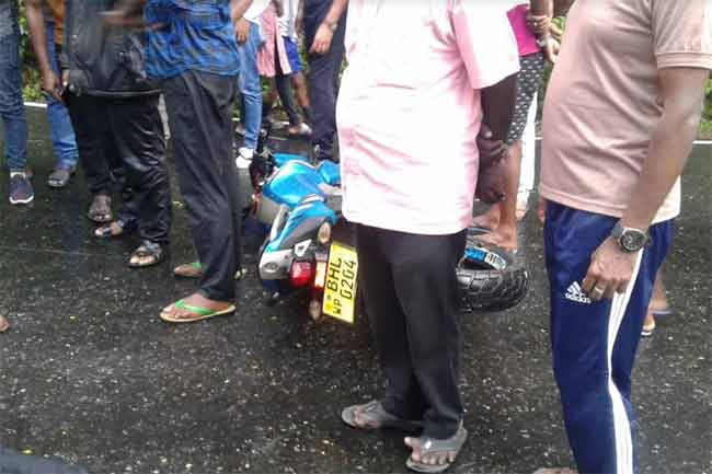 லொறி - மோட்டார் சைக்கிள் விபத்து - ஒருவர் பலி
