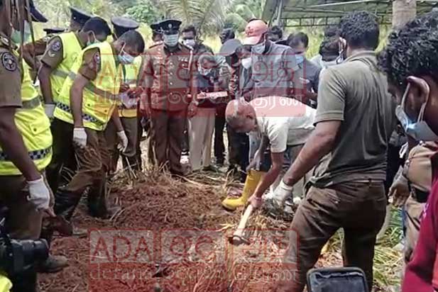 பாத்திமா முனவ்வரவின் சடலம் தோண்டி எடுக்கப்பட்டது