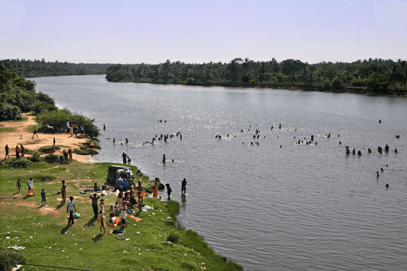 தெதுரு ஓயா பெருந்துயர்; உயிர்ப் பிழைத்த சிறுவனின் பதறவைக்கும் வாக்குமூலம்!