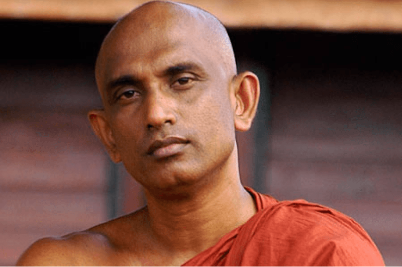 ரத்தன தேரரைத் தேடி விகாரைகள், வீடுகளில் பொலிஸார் கடும் சோதனை!