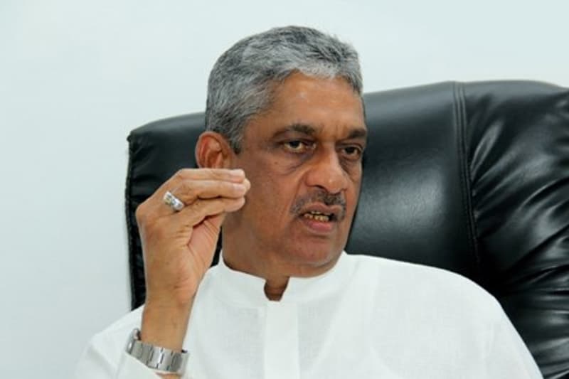 சரத் பொன்சேகா கூறுவதைப் போன்று பிரபாகரனை முதலமைச்சராக்க முடியாது!