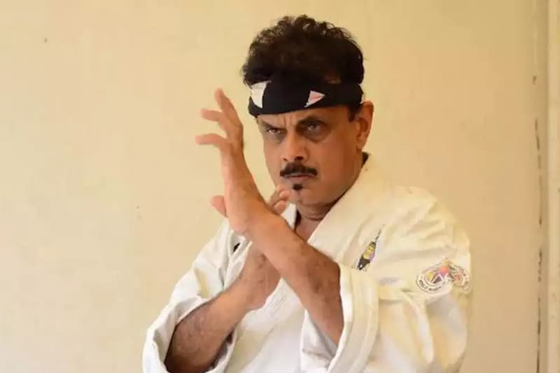 இரத்தப் புற்றுநோயால் பாதிக்கப்பட்ட நடிகரும் கராத்தே மாஸ்டருமான ஷிஹான் ஹுசைனி மரணம்!