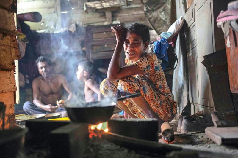 இலங்கையில் 16% சதவீத குடும்பங்கள் பட்டினியில்!