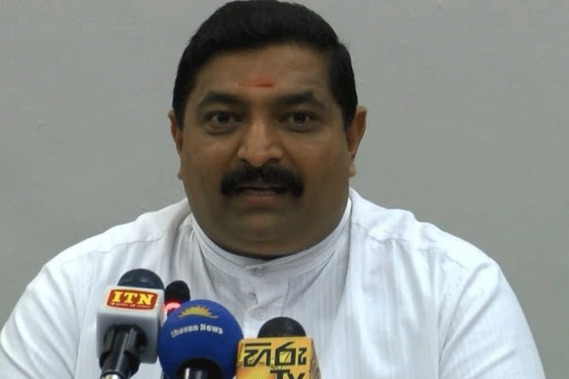 சீனர்களை தேயிலைத் தோட்டங்களில் பணியமர்த்த அரசாங்கம் முயற்சி! வடிவேல் சுரேஷ்