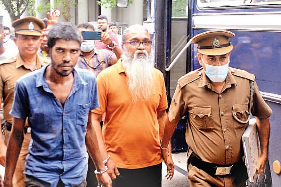 பகிரங்க மன்னிப்பு கோரிய சேபால் அமரசிங்க