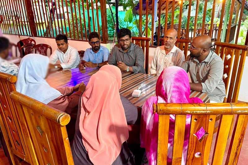 சுகாதார அமைச்சில் புதிதாக நியமிக்கப்பட்ட முஸ்லிம் பெண் உத்தியோகத்தர்களுக்கு இடையூறு ஏற்படுத்தப்பட்டதாக முறைப்பாடு!