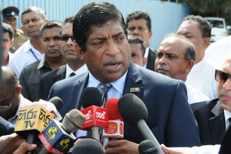 இலஞ்ச ஊழல் விசாரணை ஆணைக்குழுவில் முன்னிலையானார் ரவி கருணாநாயக்க!