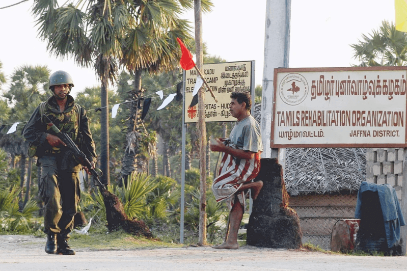 வட, கிழக்கு தமிழ் மக்களின் பாதுகாப்புக்கு இராணுவ முகாம்கள் அவசியம்!