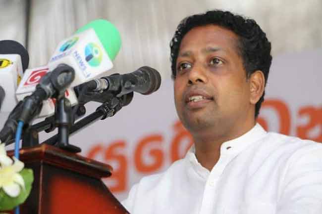 தோட்ட காணிகளை வெளியாருக்கு பகிர்ந்தளிக்க முன்னெடுப்பு!