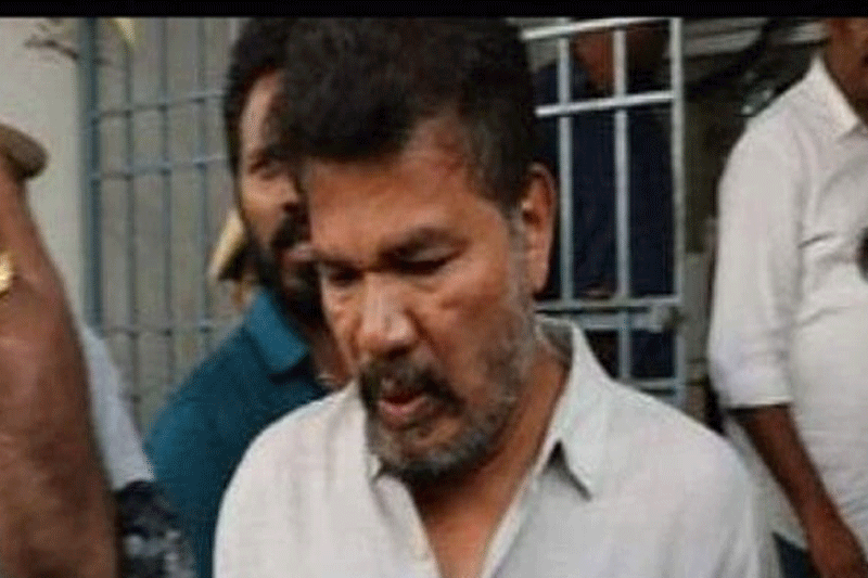இயக்குனர் ஷங்கருக்கு பிடிவாரண்ட்!