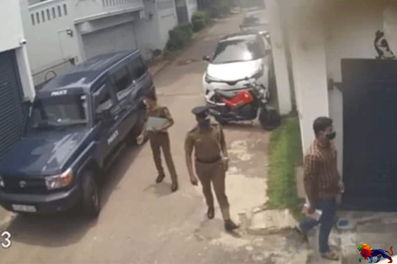 ஜனாதிபதியின் உத்தரவு : 'சமரசி ப்ளூ வீடியோவை' கண்டுபிடிக்க இராஜின் வீட்டிற்கு விரைந்த பொலிஸ்!