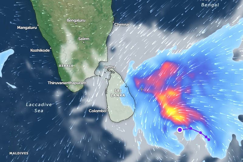 பொத்துவிலிலிருந்து 250 கி.மீ தூரத்தில் நிலைகொண்டுள்ள தாழமுக்கம்; கடும் மழை பெய்யும்; கடல் கொந்தளிப்பாக இருக்கும்!