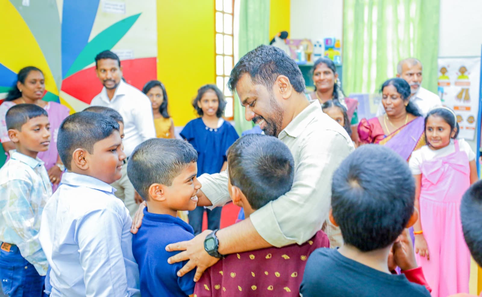'வடக்கு தெற்கு மக்களுக்கு ஒரு வளமான நாட்டைக் கட்டியெழுப்ப அரசாங்கம் உறுதிபூண்டுள்ளது'