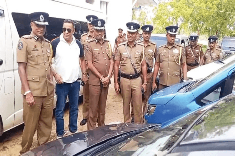 'ஒற்றனைக் கொன்று தலையை ASP வீட்டுக்கு அனுப்பு'; கூலிப்படையை முந்திக்கொண்ட பொலிஸ்!