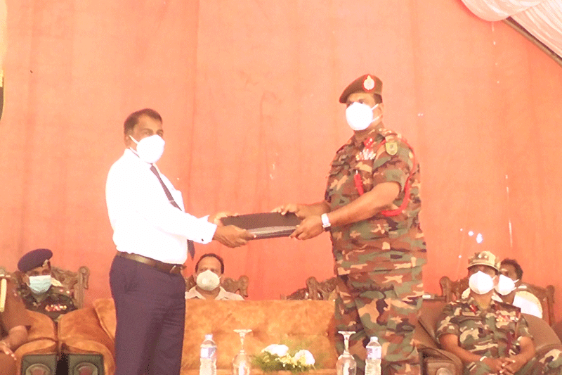 கும்புறுமூலை இராணுவ முகாம் அமைந்திருந்த அரச மற்றும் தனியார் காணி இராணுவத்தினரால் விடுவிப்பு!