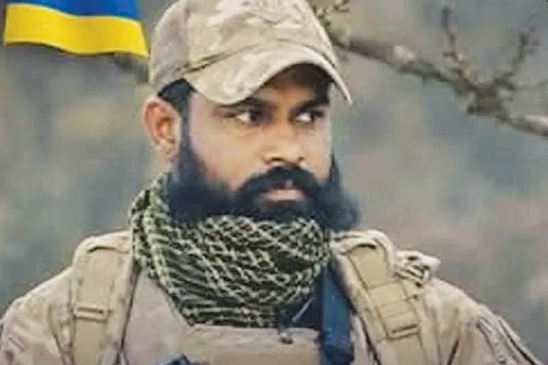 உக்ரேனிய இராணுவ மரியாதையுடன் காவிந்தவுக்கு இறுதி அஞ்சலி!