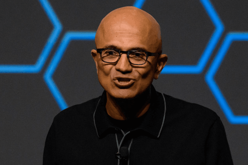 AI-க்காக பாரிய முதலீடு: மைக்ரோசாப்ட் மற்றும் மெட்டா நிறுவனங்களில் ஆயிரக்கணக்கான ஊழியர்கள் பணிநீக்கம்!