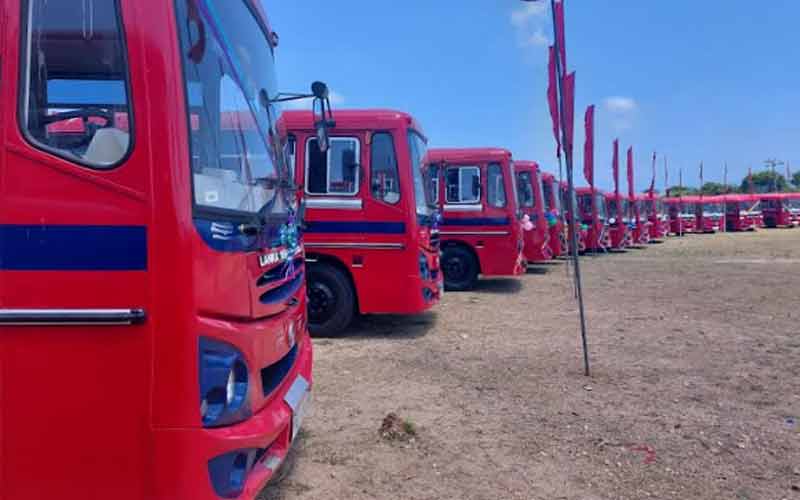 வடக்கிற்கு 24 புதிய பேருந்துகள் கையளிப்பு