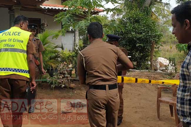 மகனுக்கு வைத்த இலக்கில் சிக்கி தந்தை பலி