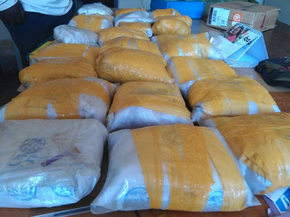 18 Kg போதை பொருட்களுடன் யாழில் கைது செய்யப்பட்ட இளைஞன்!