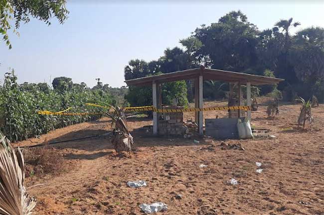 குடும்பஸ்தர் ஒருவர் வெட்டி படுகொலை