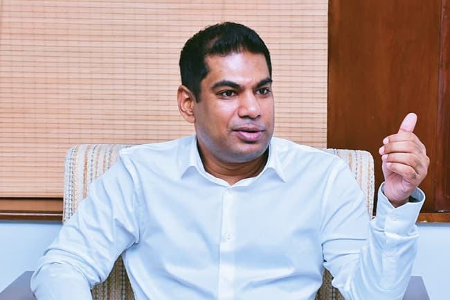 அமைச்சர் கஞ்சன பொலிஸ் மா அதிபரிடம் விடுத்துள்ள கோரிக்கை