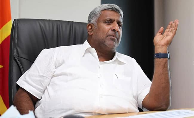 கடத்தல்காரர்கள் தற்போதைய அரசாங்கத்தை மாற்ற விரும்புகிறார்கள்!