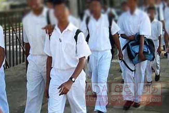 பாடசாலை மாணவர்களுக்கு பொலிஸார் விடுத்துள்ள அறிவித்தல்