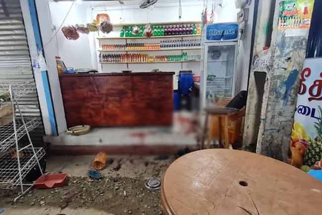 சிவன் கோவிலுக்கு அருகில் வாள்வெட்டு