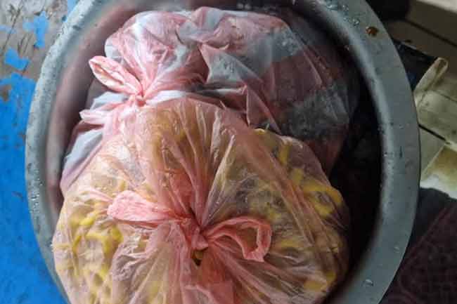 கொத்து றொட்டியில் பழுதடைந்த இறைச்சி!