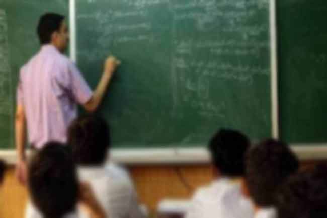 யாழில் ஆசிரியர் ஒருவரின் கொடூர செயல்!