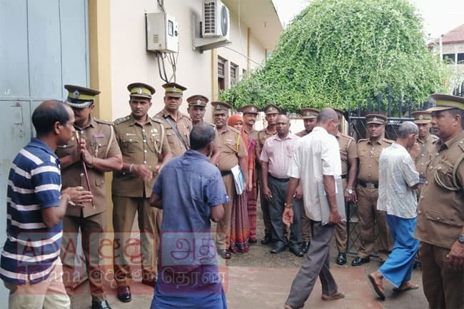 மட்டக்களப்பு சிறையில் இருந்து 14 பேர் விடுதலை